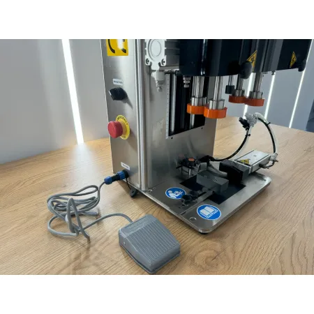 Zakręcarka rolkowa CS-1000-22